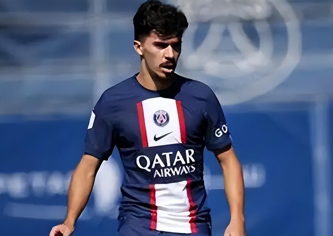 球队使用球 球队使用球