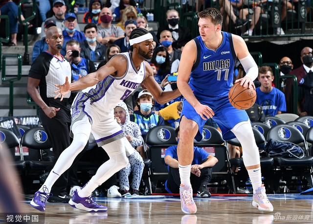 解说员在念 解说员在念