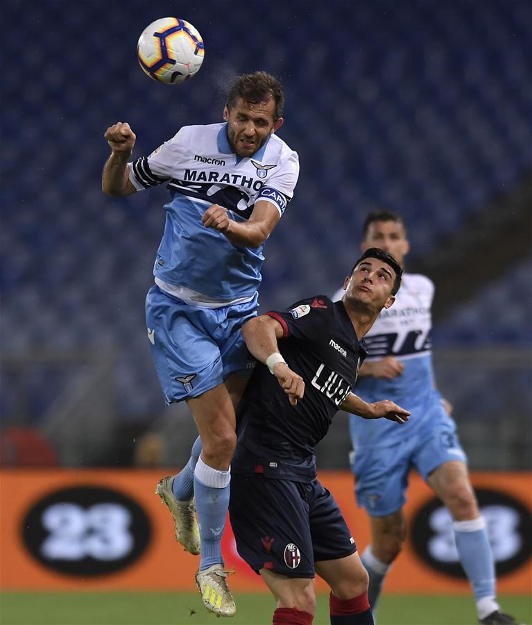 束了他们的 束了他们的