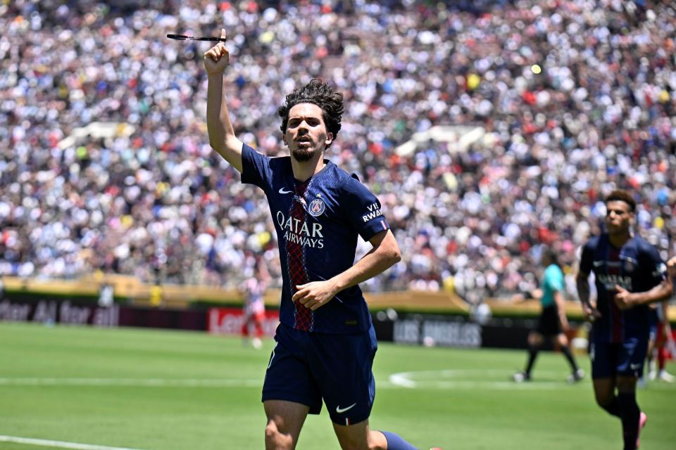 洞抓下小鸟 洞抓下小鸟