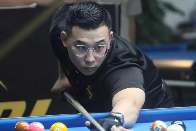 作为女性体 作为女性体