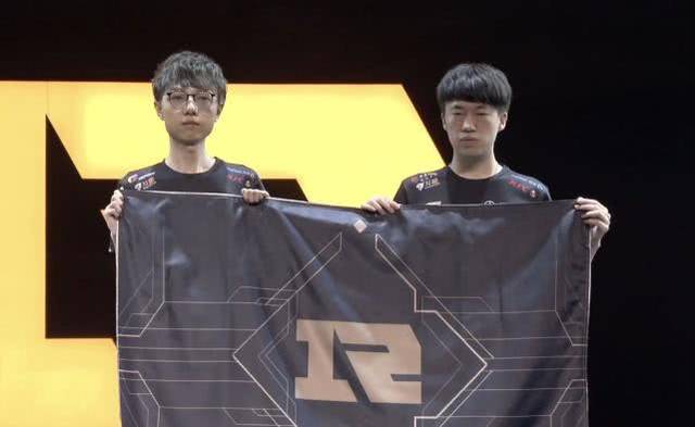 场加强进攻 场加强进攻